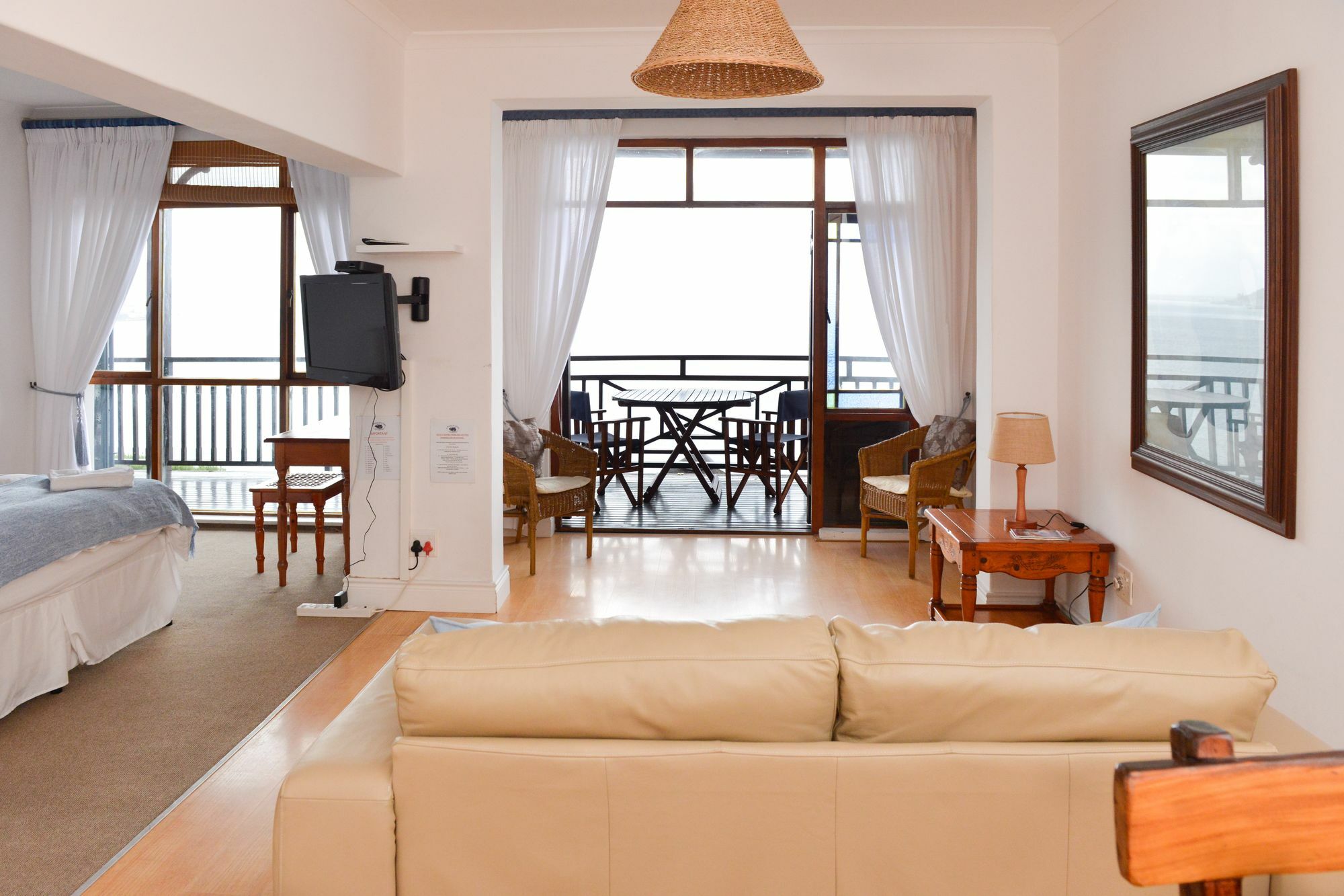 A Whale Of A Time Apartment Фиш Хук Екстериор снимка